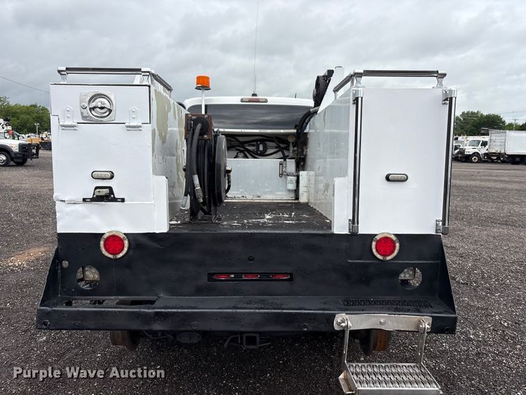 image for item EG9131 2016 Ford F250 Super Duty Ext. Cab utility bed pickup truck