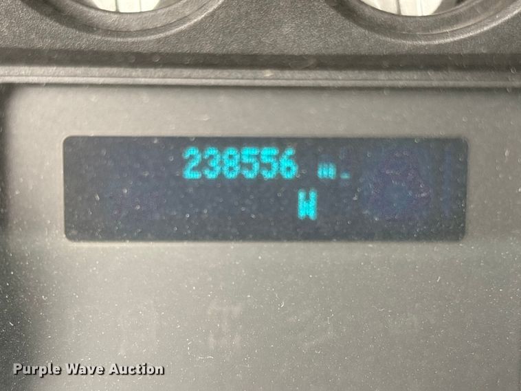 image for item EG9131 2016 Ford F250 Super Duty Ext. Cab utility bed pickup truck
