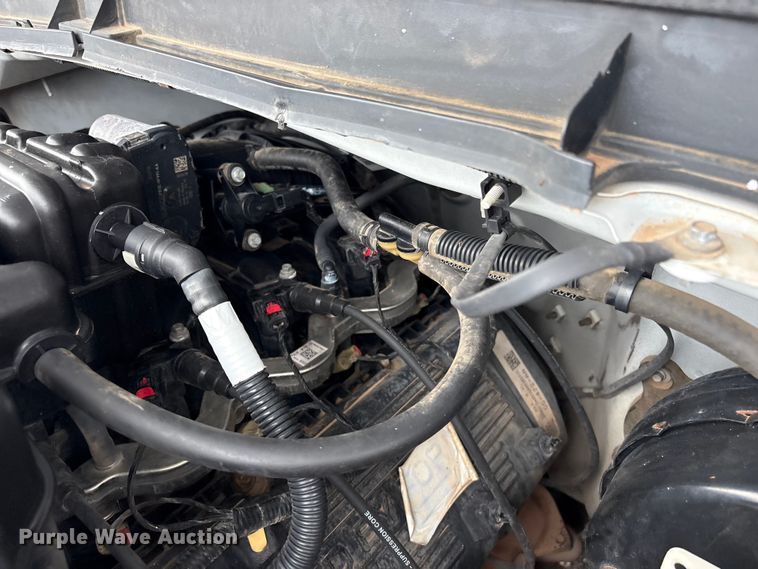 image for item EG9131 2016 Ford F250 Super Duty Ext. Cab utility bed pickup truck