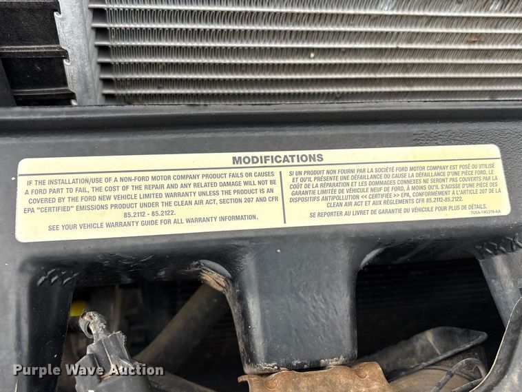 image for item EG9131 2016 Ford F250 Super Duty Ext. Cab utility bed pickup truck