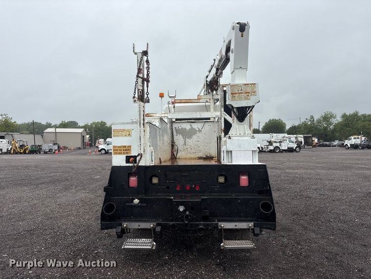 image for item EG9132 2014 Freightliner 108SD Crew Cab utility / service truck