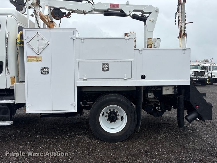 image for item EG9132 2014 Freightliner 108SD Crew Cab utility / service truck