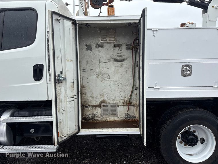 image for item EG9132 2014 Freightliner 108SD Crew Cab utility / service truck