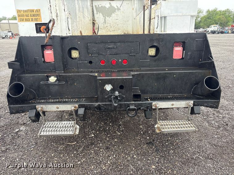 image for item EG9132 2014 Freightliner 108SD Crew Cab utility / service truck