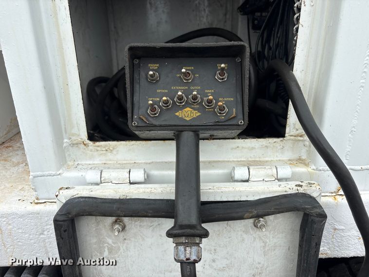 image for item EG9132 2014 Freightliner 108SD Crew Cab utility / service truck