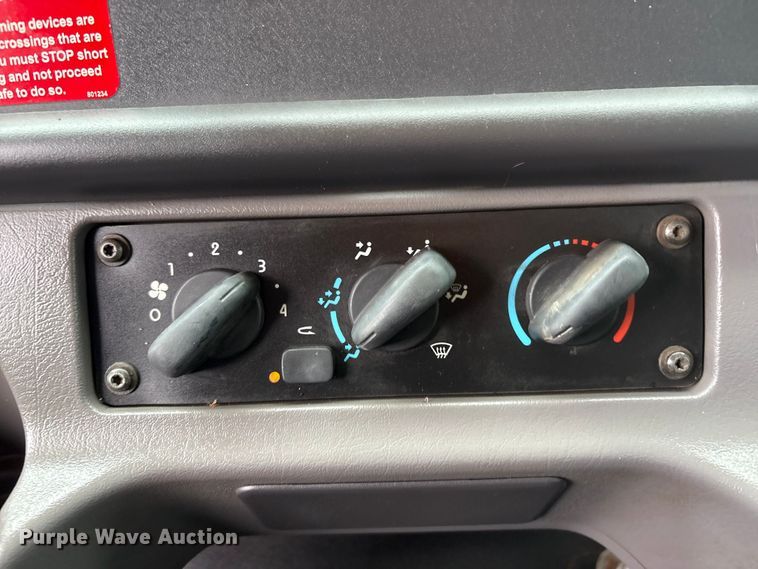 image for item EG9132 2014 Freightliner 108SD Crew Cab utility / service truck