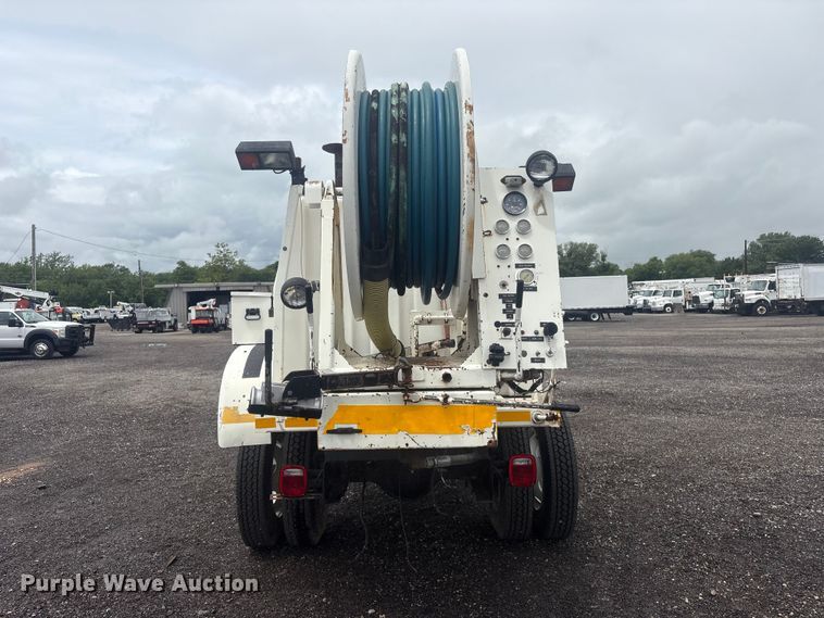 image for item EG9133 1992 Ford F600 sewer jetter truck