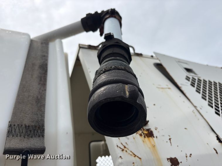 image for item EG9133 1992 Ford F600 sewer jetter truck