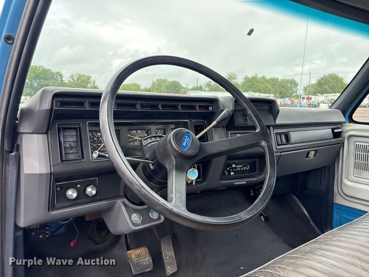 image for item EG9133 1992 Ford F600 sewer jetter truck