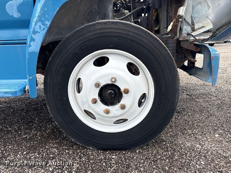 image for item EG9133 1992 Ford F600 sewer jetter truck