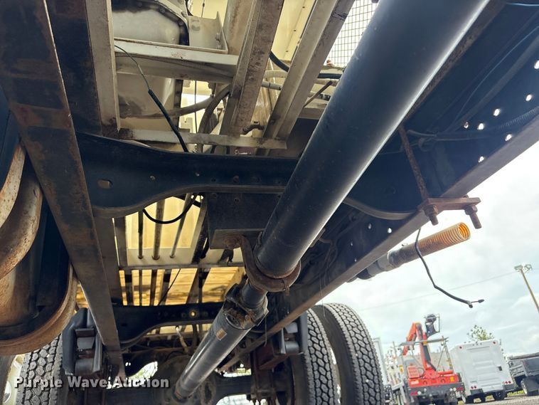 image for item EG9133 1992 Ford F600 sewer jetter truck