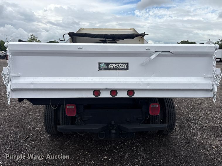 image for item EG9135 2004 Chevrolet C4500 dump truck