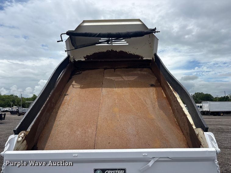 image for item EG9135 2004 Chevrolet C4500 dump truck