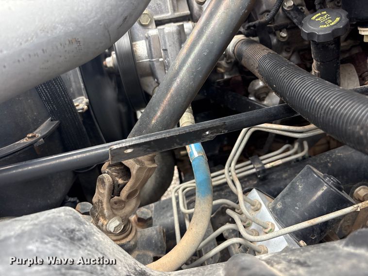 image for item EG9135 2004 Chevrolet C4500 dump truck