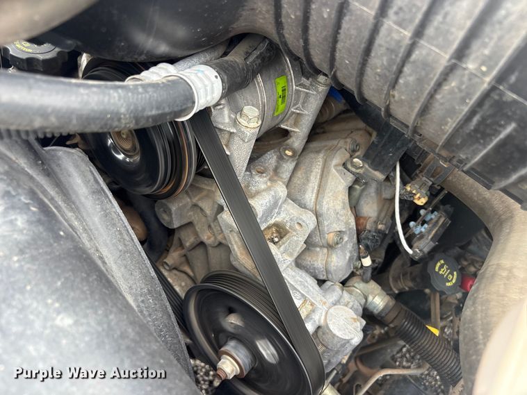 image for item EG9135 2004 Chevrolet C4500 dump truck