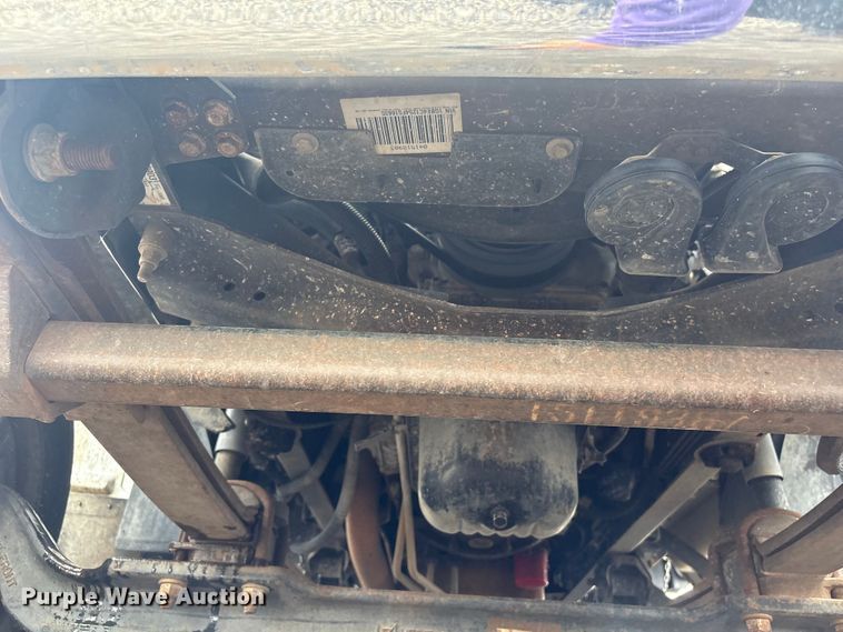 image for item EG9135 2004 Chevrolet C4500 dump truck