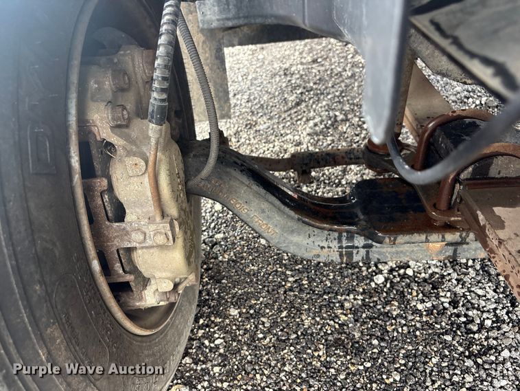image for item EG9135 2004 Chevrolet C4500 dump truck
