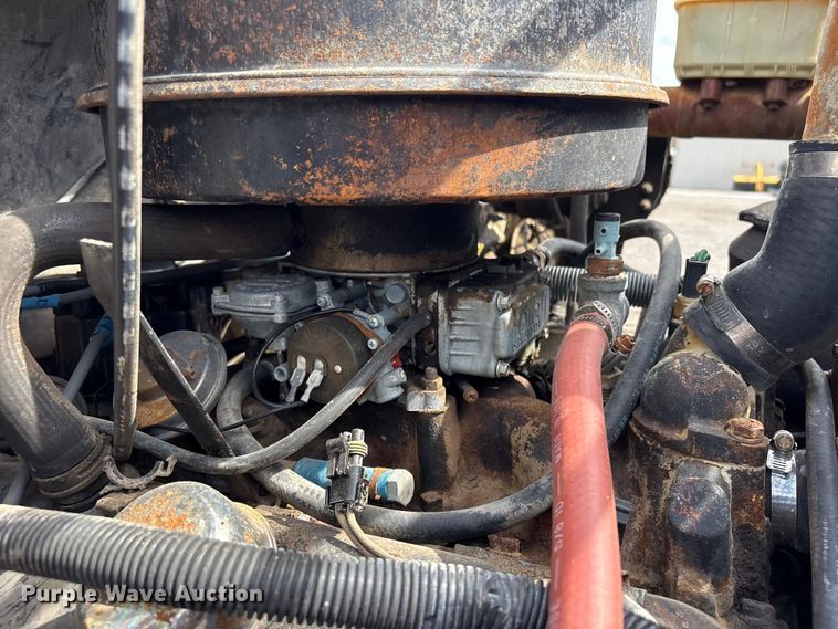 image for item EG9138 1986 Chevrolet C7 digger derrick truck
