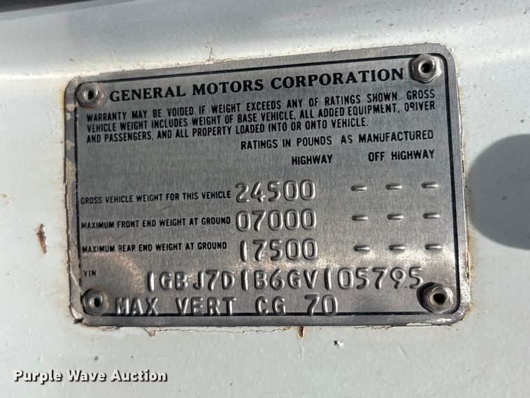 image for item EG9138 1986 Chevrolet C7 digger derrick truck