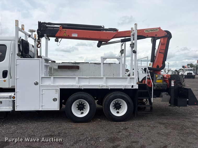 image for item EG9139 2012 Freightliner Business Class M2 crane truck