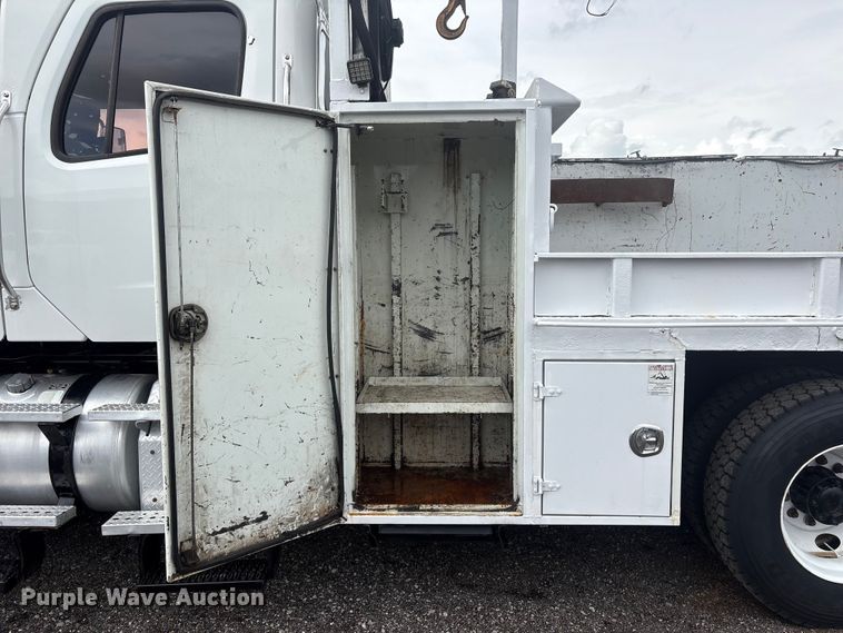 image for item EG9139 2012 Freightliner Business Class M2 crane truck
