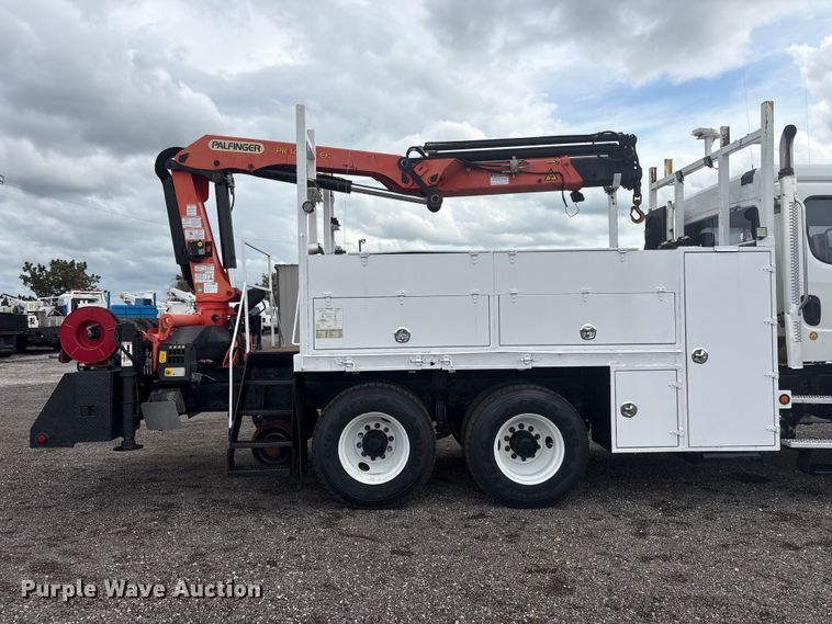image for item EG9139 2012 Freightliner Business Class M2 crane truck