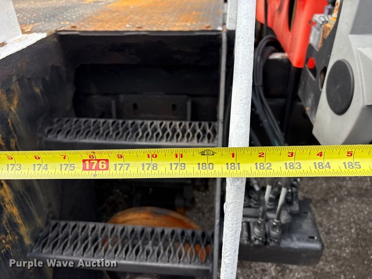 image for item EG9139 2012 Freightliner Business Class M2 crane truck
