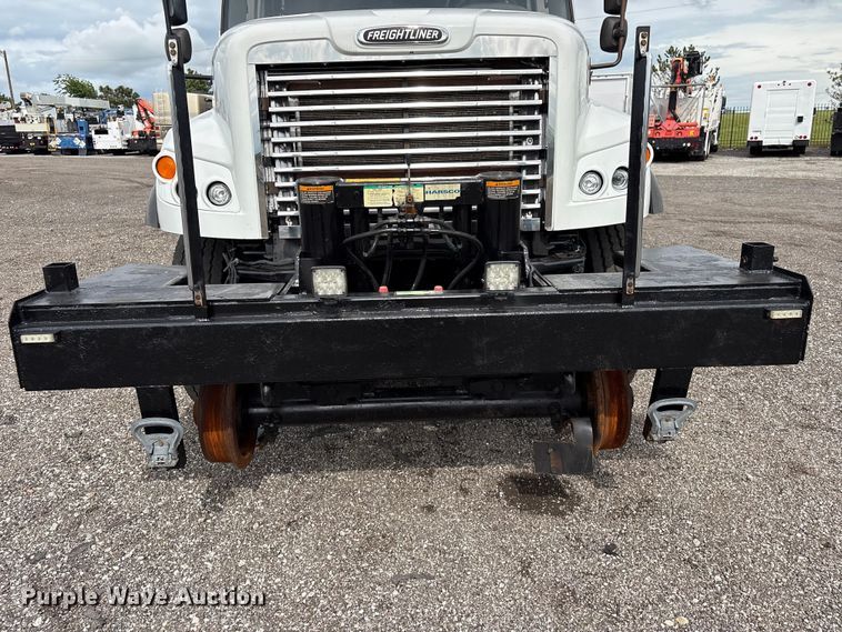 image for item EG9139 2012 Freightliner Business Class M2 crane truck