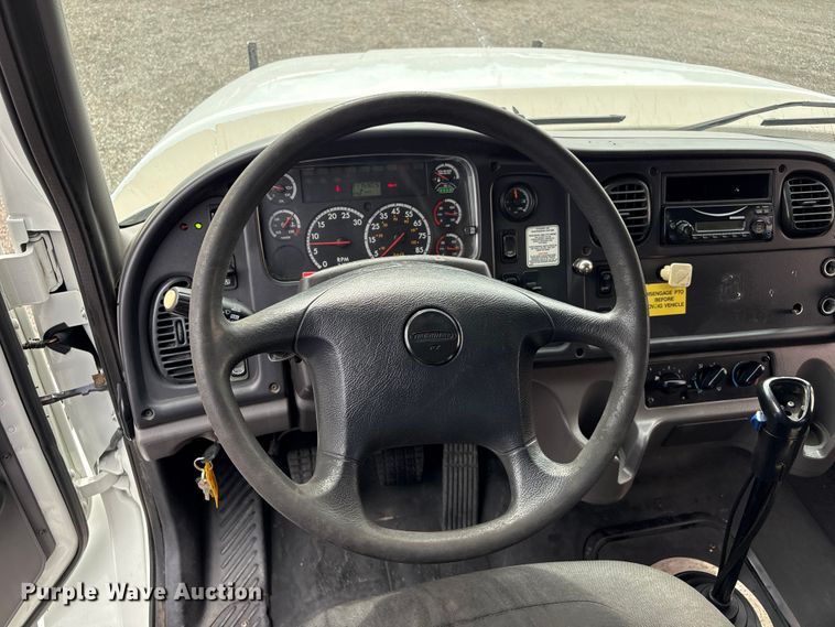 image for item EG9139 2012 Freightliner Business Class M2 crane truck