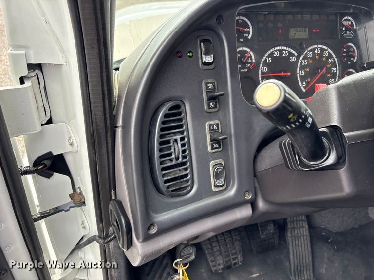 image for item EG9139 2012 Freightliner Business Class M2 crane truck