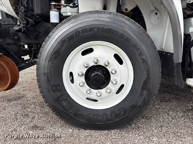image for item EG9139 2012 Freightliner Business Class M2 crane truck