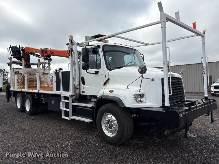 image for item EG9141 2016 Freightliner 114SD grapple truck