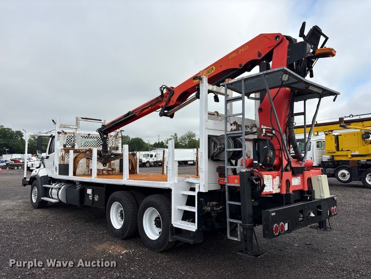 image for item EG9141 2016 Freightliner 114SD grapple truck