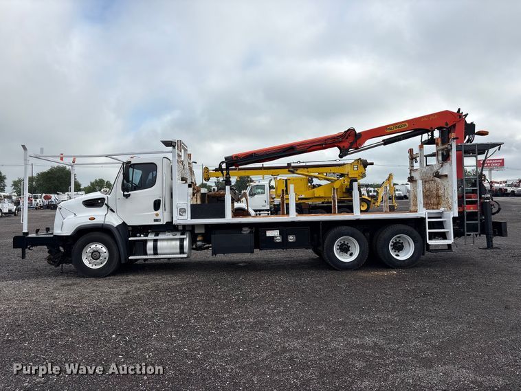 image for item EG9141 2016 Freightliner 114SD grapple truck