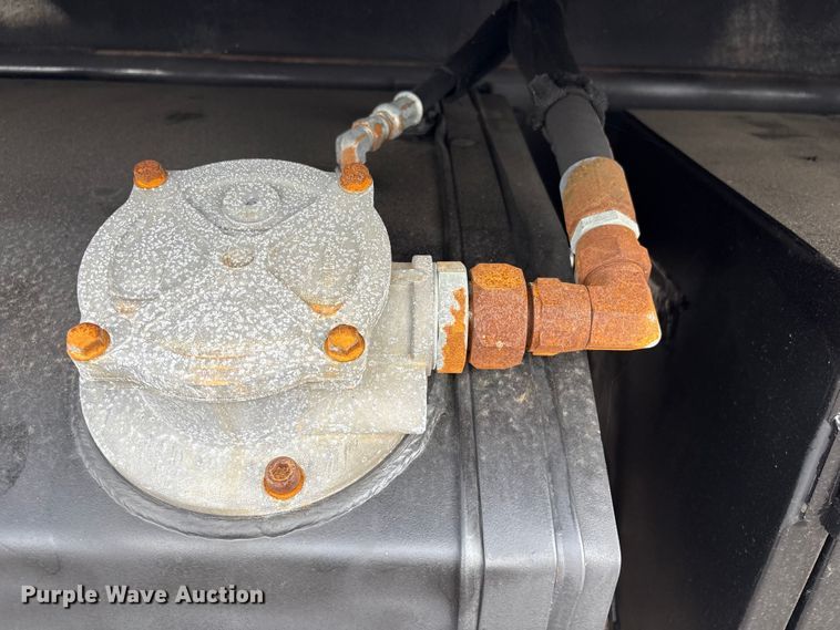 image for item EG9141 2016 Freightliner 114SD grapple truck