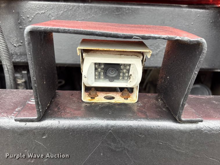 image for item EG9141 2016 Freightliner 114SD grapple truck