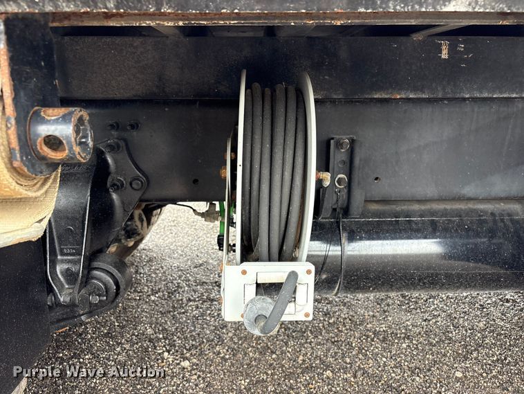 image for item EG9141 2016 Freightliner 114SD grapple truck