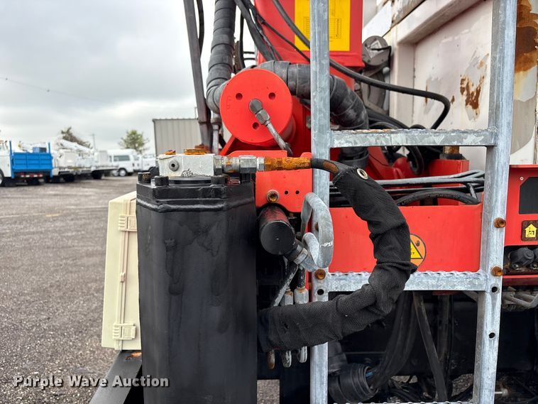 image for item EG9141 2016 Freightliner 114SD grapple truck