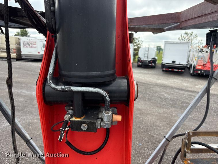 image for item EG9141 2016 Freightliner 114SD grapple truck
