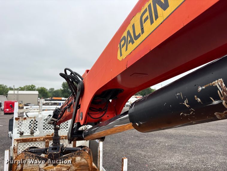 image for item EG9141 2016 Freightliner 114SD grapple truck