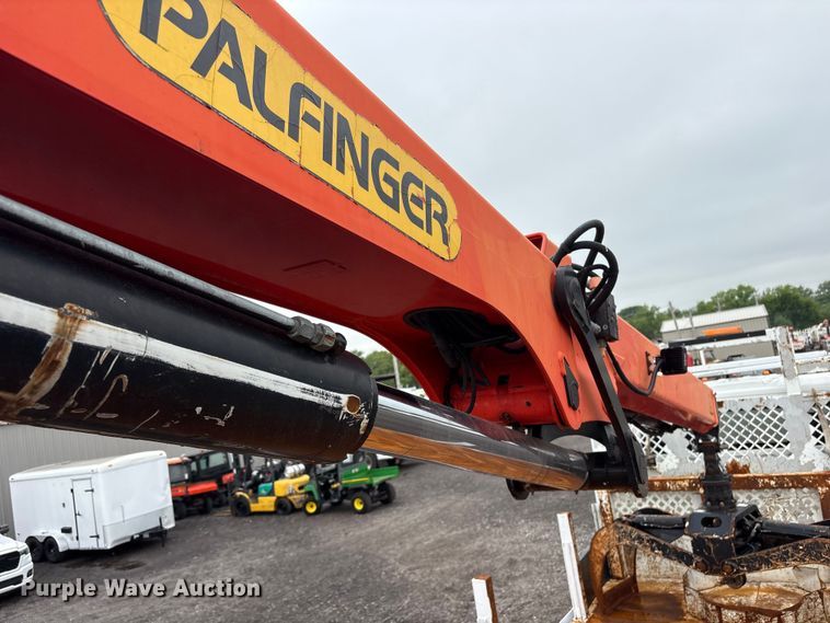 image for item EG9141 2016 Freightliner 114SD grapple truck