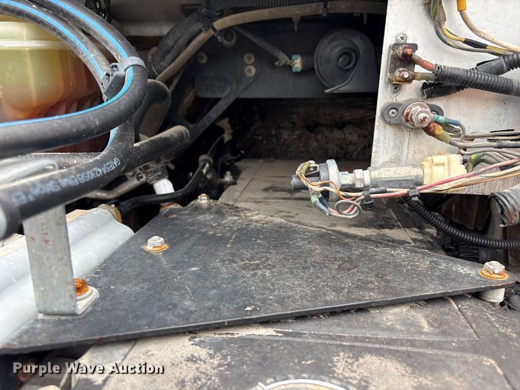image for item EG9141 2016 Freightliner 114SD grapple truck