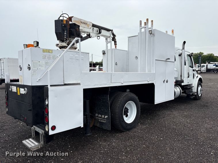 image for item EG9152 2007 Freightliner Business Class M2 Ext. Cab utility / service truck