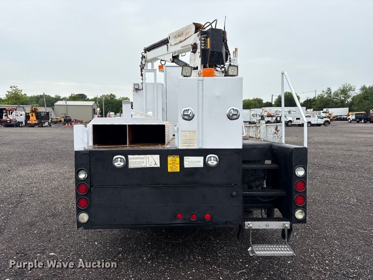 image for item EG9152 2007 Freightliner Business Class M2 Ext. Cab utility / service truck