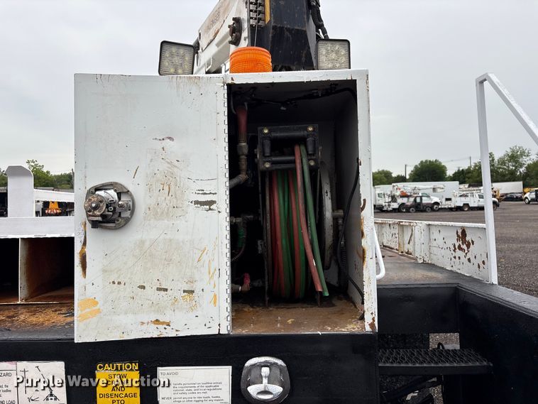 image for item EG9152 2007 Freightliner Business Class M2 Ext. Cab utility / service truck