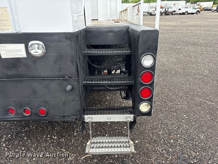 image for item EG9152 2007 Freightliner Business Class M2 Ext. Cab utility / service truck