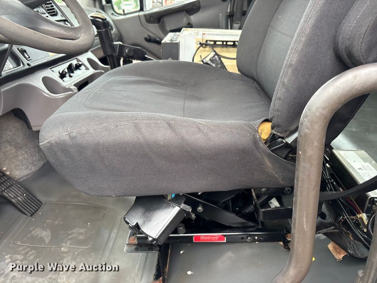 image for item EG9152 2007 Freightliner Business Class M2 Ext. Cab utility / service truck