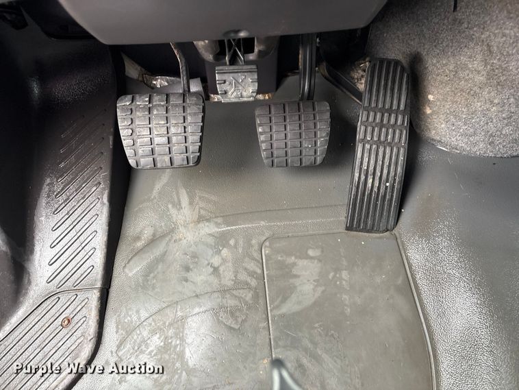 image for item EG9152 2007 Freightliner Business Class M2 Ext. Cab utility / service truck