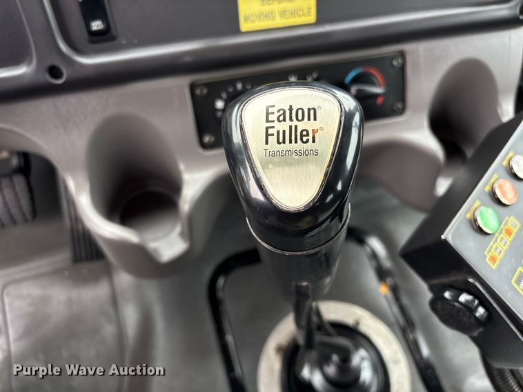 image for item EG9152 2007 Freightliner Business Class M2 Ext. Cab utility / service truck
