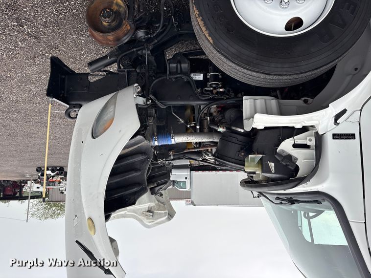 image for item EG9152 2007 Freightliner Business Class M2 Ext. Cab utility / service truck